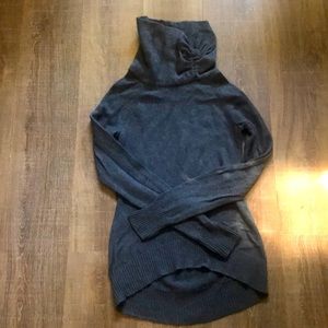 Athleta charcoal turtleneck sweater XS